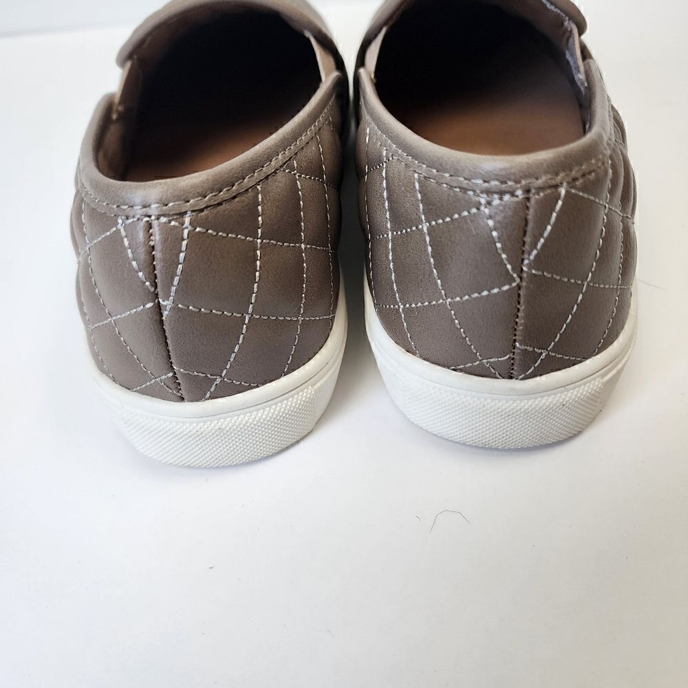 TORRID WOMEN'S QUILTED SLIP ON SHOE SIZE 6W - Picture 5 of 10